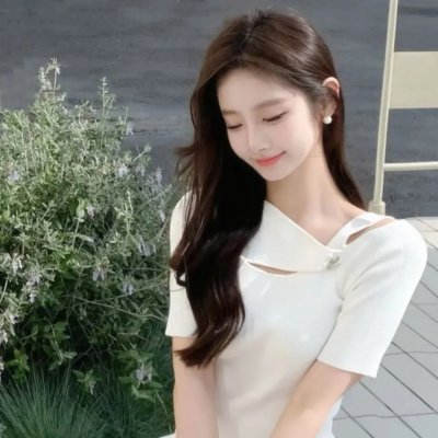 鲁卜哈利沙漠：非洲的女人封面